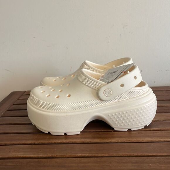 NWT Crocs Stomp Clog Chalk Women Size 8 Men Size 6(209347-0WV) - Picture 6 of 10